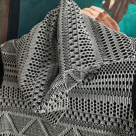 Luc Fontaine Geometric Black and White Long Sleeve Mini Dress Size 04 - Picture 4 of 16